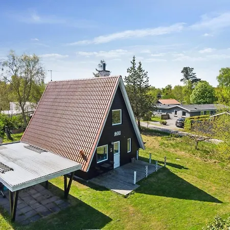 Edgar - 300m From The Sea By Interhome